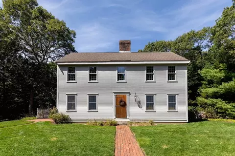 7 Oak Ridge Rd, Sandwich, MA 02537