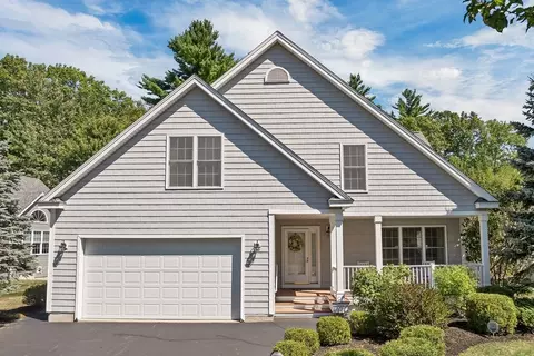 7 Woodside Dr #7, Stratham, NH 03885