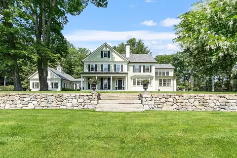 76 Red Coat Ln, Concord, MA 01742