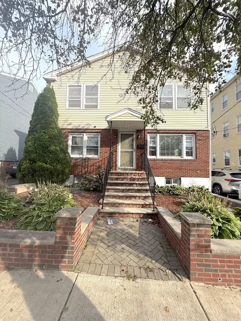 103 Swan St, Everett, MA 02149
