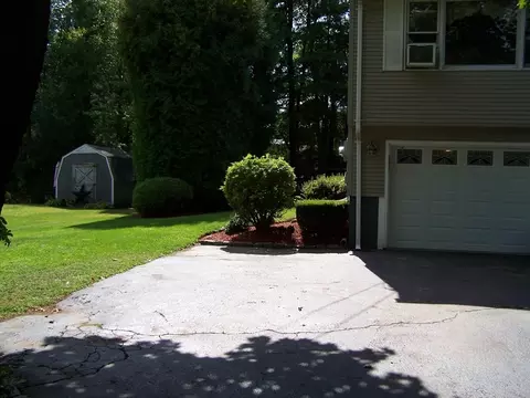 94 Lower Gore Rd, Webster, MA 01570 photo 8