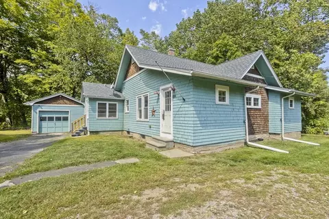 204 River Dr, Hadley, MA 01035