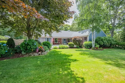 5 Sachem Dr, Centerville, MA 02632 photo 3