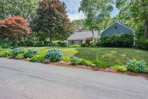 5 Sachem Dr, Centerville, MA 02632 photo 4