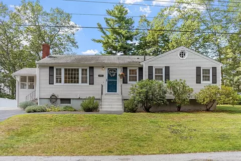 241 Remington St, Lowell, MA 01852