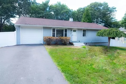 6 Edgewood St, Derry, NH 03038