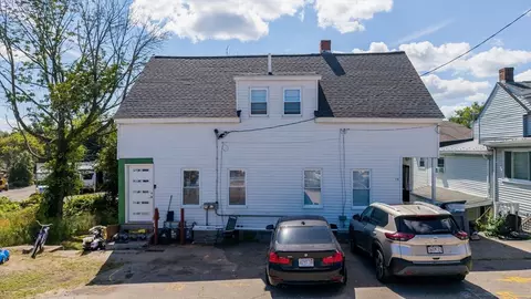 15-17 Morton Sq, Stoughton, MA 02072
