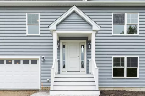 12 Bronson St, Fall River, MA 02721 photo 3