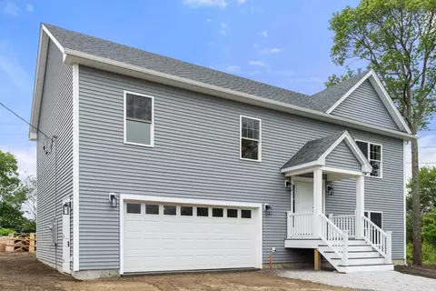 12 Bronson St, Fall River, MA 02721 photo 4