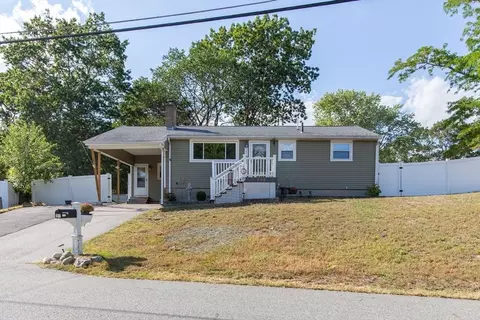 906 Old Shawsheen St, Tewksbury, MA 01876