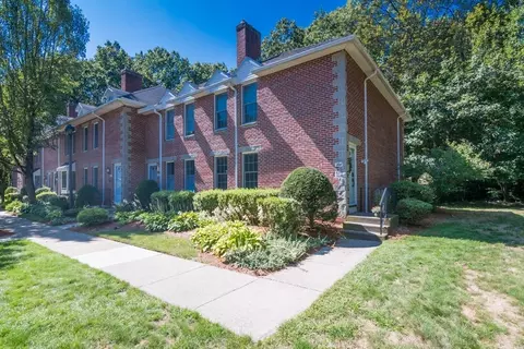 20 Mansion Woods #H, Agawam, MA 01001