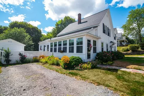 10 Abbott St, Derry, NH 03038 photo 3
