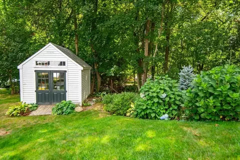 10 Abbott St, Derry, NH 03038 photo 9