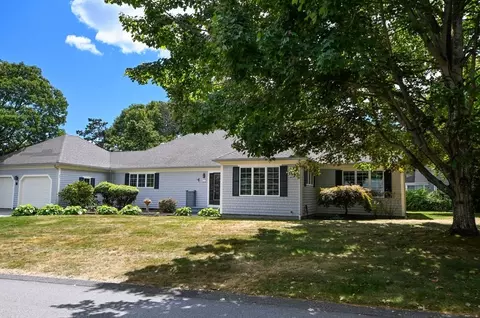 32 Birch Ln, Falmouth, MA 02556