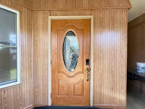 Entry Way - 46 Lyman St, Worcester, MA 01603 photo 1 of 2