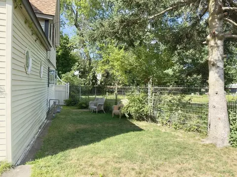 Exterior - 46 Lyman St, Worcester, MA 01603 photo 12 of 12