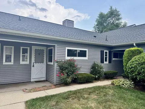 26 Horseshoe Dr #6149C, Chicopee, MA 01022