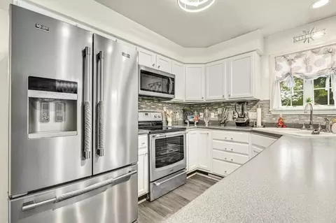 Kitchen - 15 Jackson Rd, Webster, MA 01570 photo 1 of 4