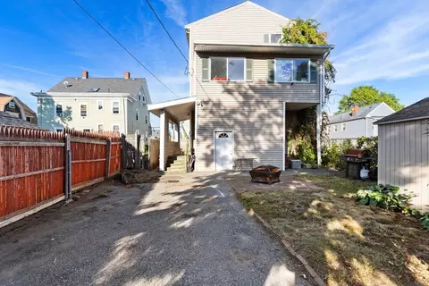 14 Jewetts Ct, Lynn, MA 01902