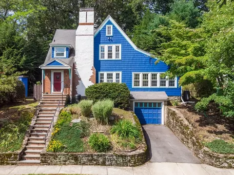 5 Hazelwood Rd, Worcester, MA 01609