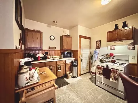 427 Orange St, Springfield, MA 01108 photo 32