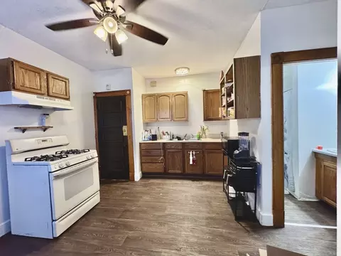427 Orange St, Springfield, MA 01108 photo 13