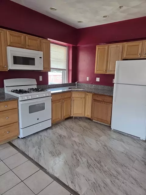 42 Joyce St #H, Lynn, MA 01902