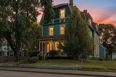 30 Harrison St, Taunton, MA 02780