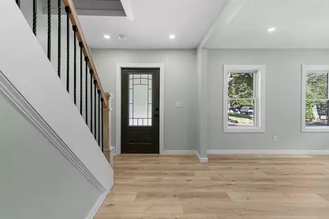 Entry Way - 711 Ware St, Mansfield, MA 02048 photo 1 of 5