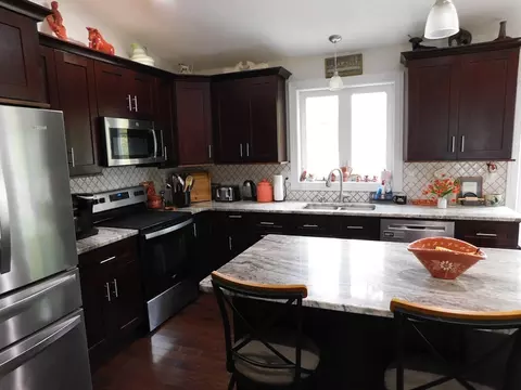 16 Wakefield Ave, Webster, MA 01570 photo 4
