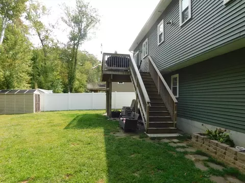 16 Wakefield Ave, Webster, MA 01570 photo 28