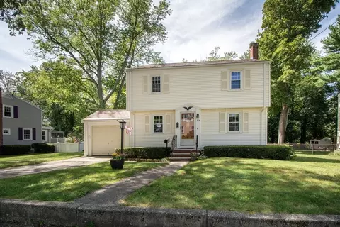 28 Webb St, Weymouth, MA 02188