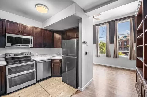 48 Washington Ave #202, Chelsea, MA 02150
