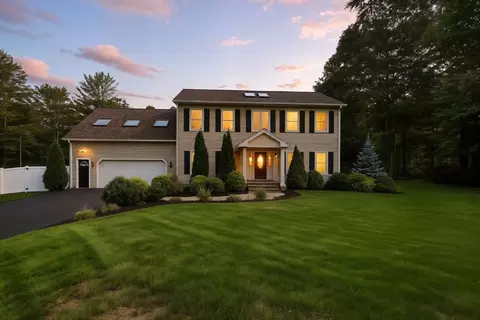 23 Pine Knl, Southwick, MA 01077