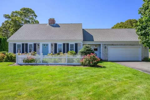 216 Forest Beach Rd, Chatham, MA 02659