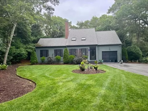 50 Currycomb Cir, Barnstable, MA 02668