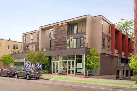 260 Beacon St #211, Somerville, MA 02143