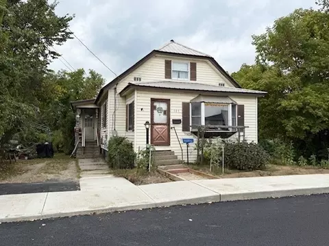 105 Freedomst, Athol, MA 01331
