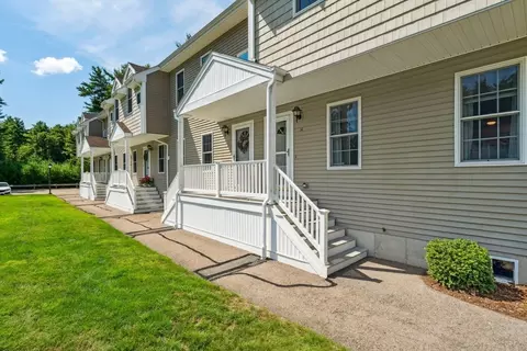 14 Pineridge Way #14, Middleboro, MA 02346