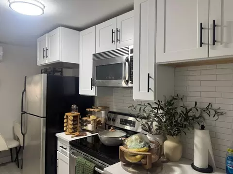 Kitchen - 984 Middlesex St, Lowell, MA 01851 photo 4 of 5