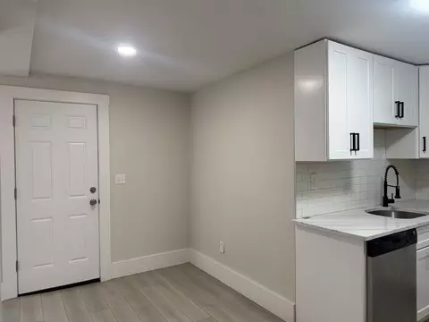 Entry Way - 984 Middlesex St, Lowell, MA 01851 photo 1 of 2