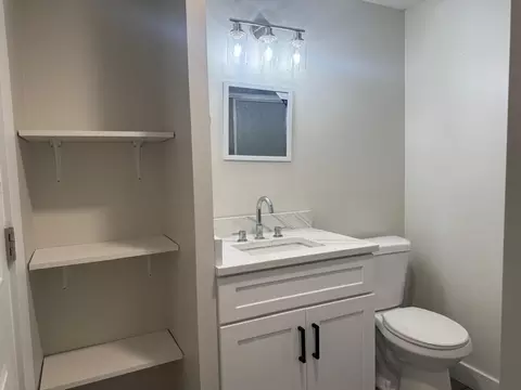 Bath - 984 Middlesex St, Lowell, MA 01851 photo 6 of 12
