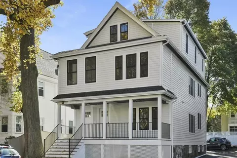 51 Walk Hl #3, Jamaica Plain, MA 02130