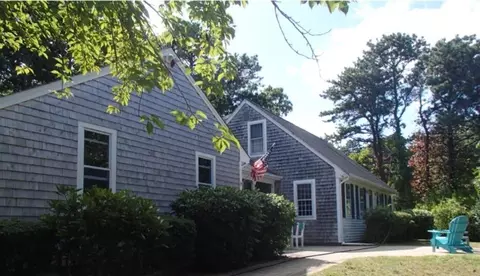 17 Nottingham Dr, Yarmouth, MA 02675