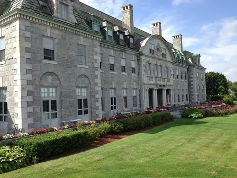 48 N Shore Dr #8, Dartmouth, MA 02748