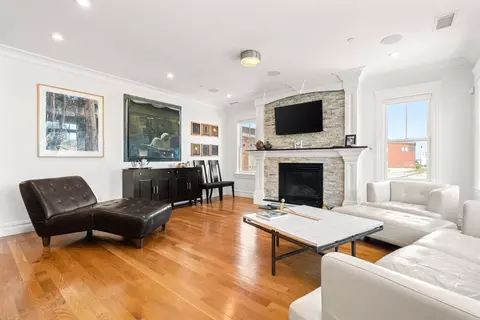 3 M St #3, Boston, MA 02127