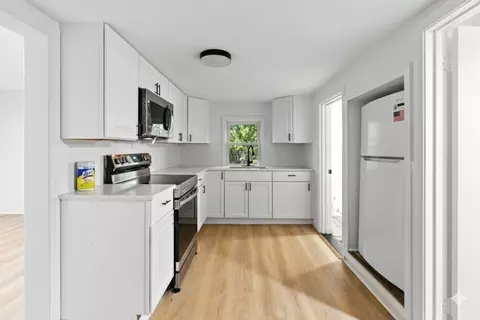 39 3rd Ave, Bellingham, MA 02019 photo 6