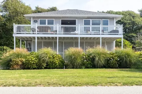 91 Balsam St, Fairhaven, MA 02719