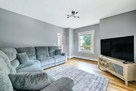 Living - 89 Emerald St, Gardner, MA 01440 photo 1 of 1