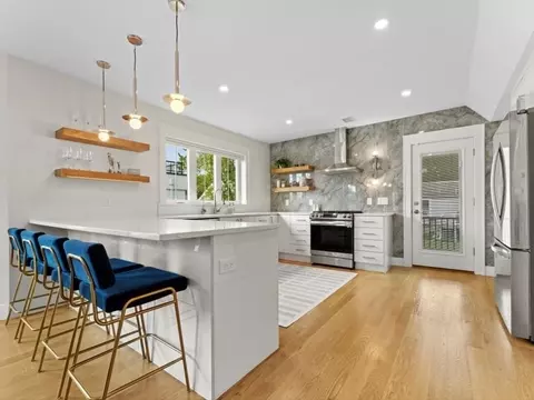 37-39 Paul St #39, Watertown, MA 02472